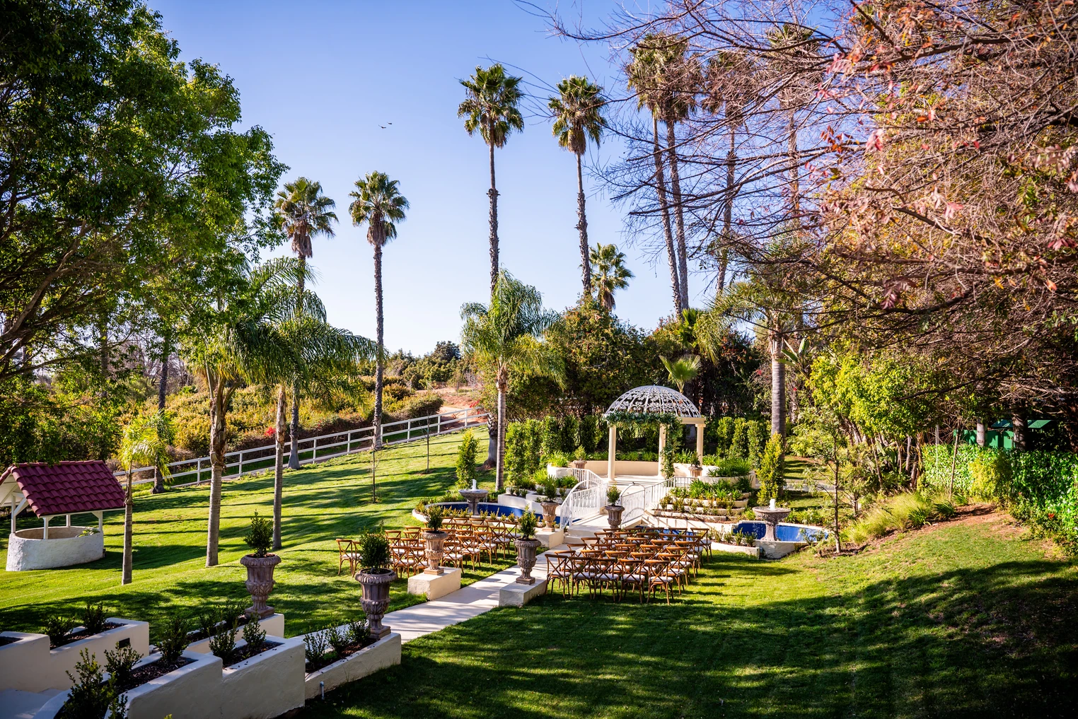 Villa Zosaneli garden and gazebo ceremony site